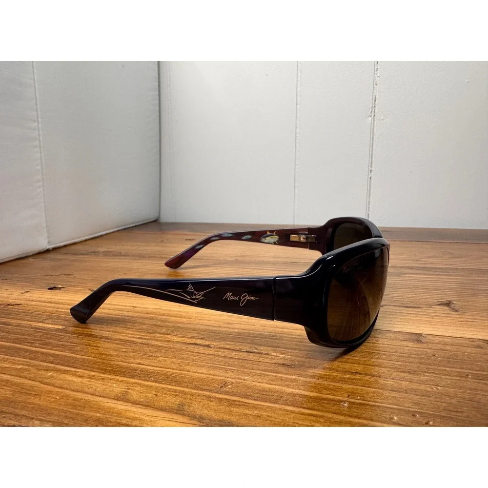 Maui Jim MJ-234-03‎ Yellowfin Polarized Sunglasses Dark Navy Unisex Wrap Sport